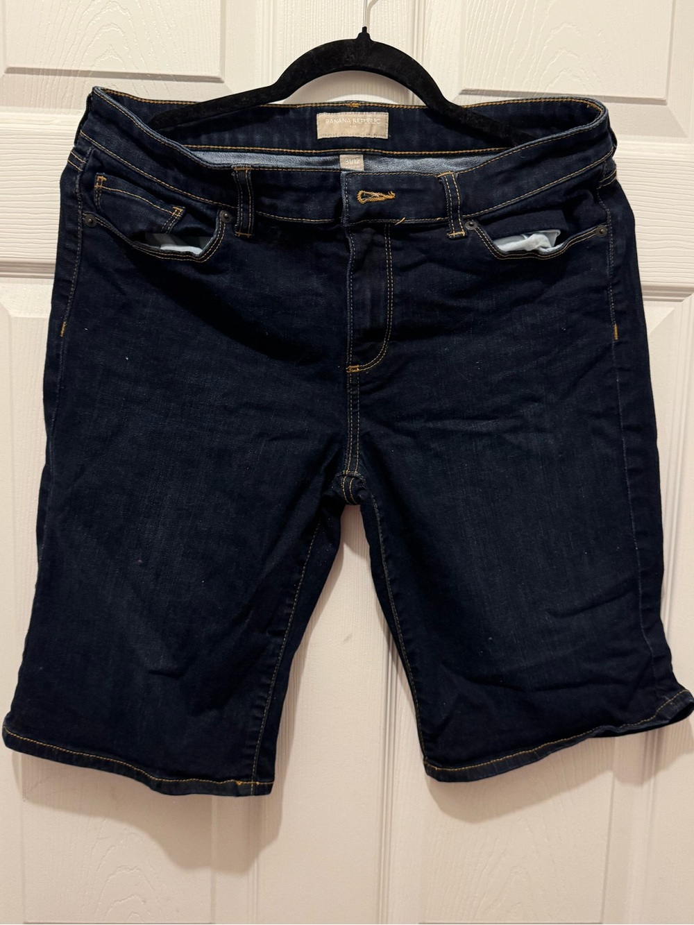 Banana Republic Dark Indigo Denim Shorts sz 31/12